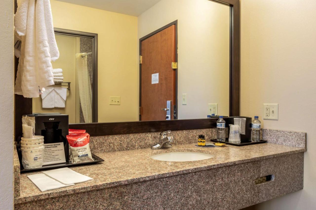 Best Western Plus Red River Inn Clarendon Kültér fotó